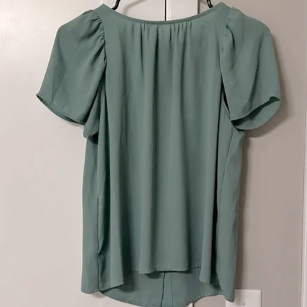 NWT LOFT SZ S Sage Green button back Blouse